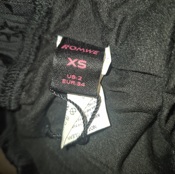 Nwot ROMWE Black Sheer Velvet Flared Pants With Moon & Bat Print - Picture 3 of 3